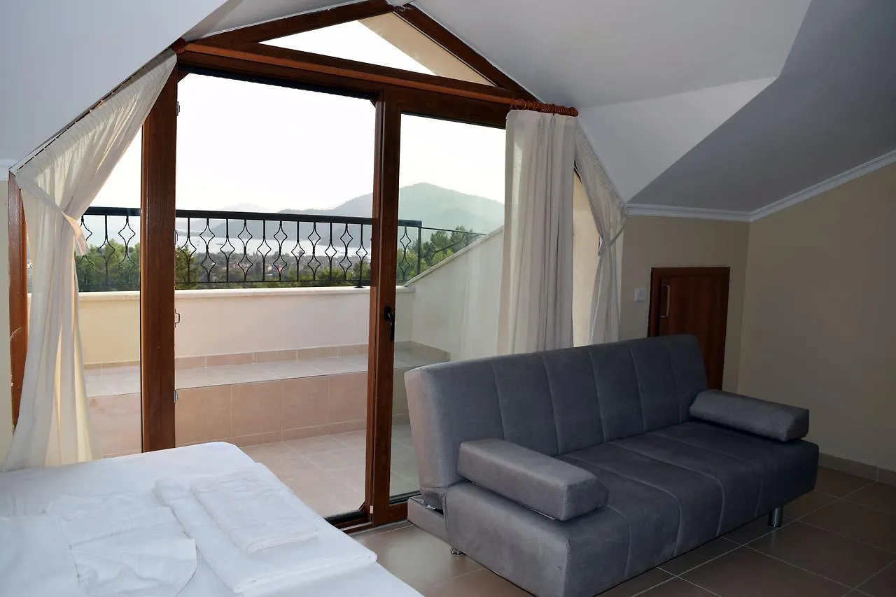 Aparthotel In Forest Goecek
